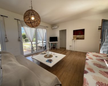 Casa en venta a media cuadra del mar 