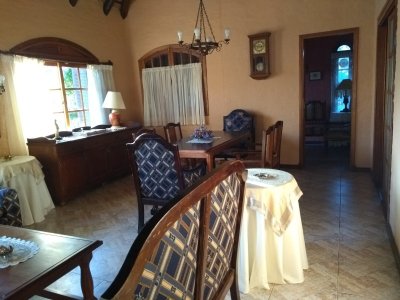 Casa en Bo. Cordoba, 4 dormitorios 