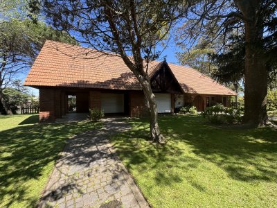 Hermosa casa a 200 mtrs del mar 