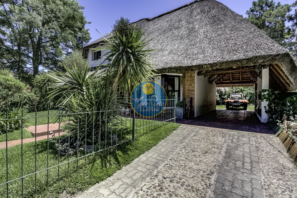 Miniatura de Casa de 4 dormitorios en Pinares, Punta del Este | Todo Punta
