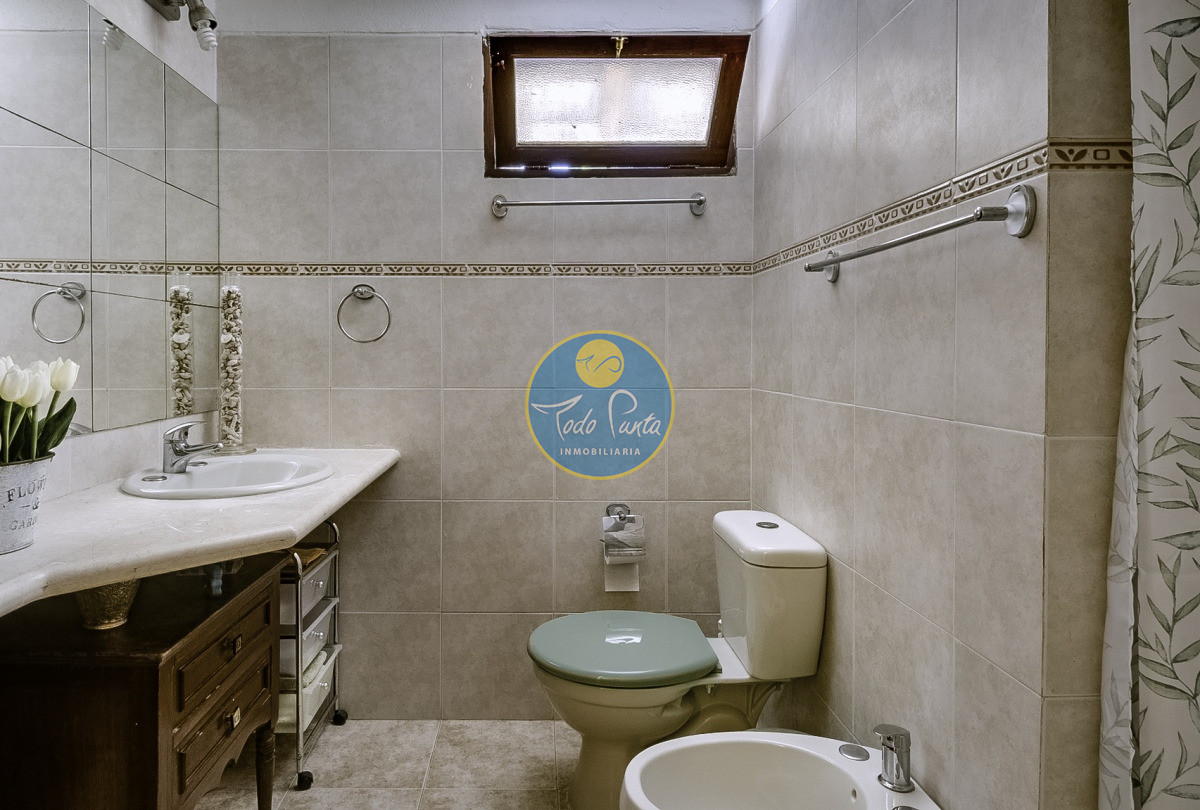 Miniatura de Casa de 4 dormitorios en Pinares, Punta del Este | Todo Punta
