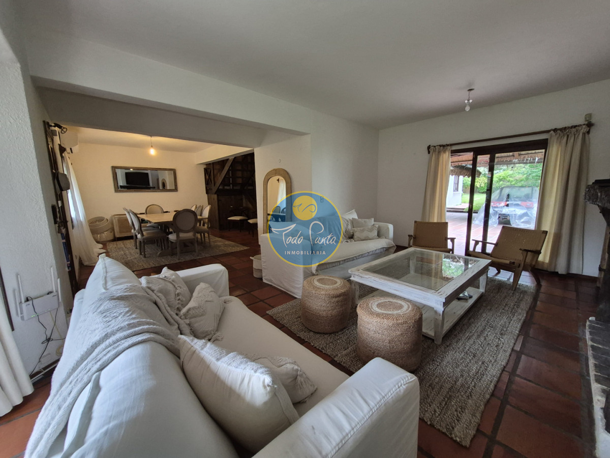 Miniatura de Casa de 4 dormitorios en Pinares, Punta del Este | Todo Punta