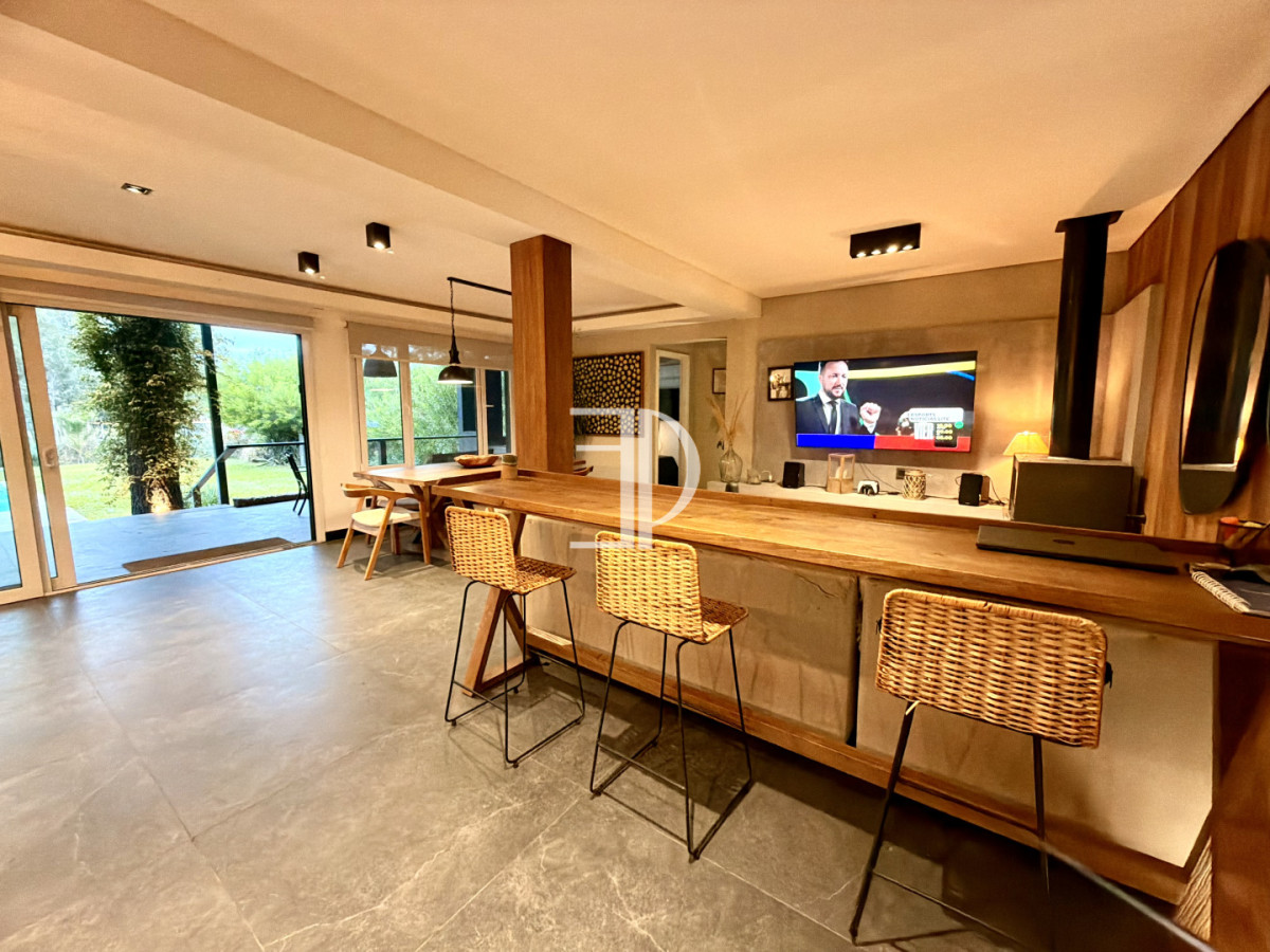Casa ID.1503 - CASA EN VENTA EN BARRIO CERRADO