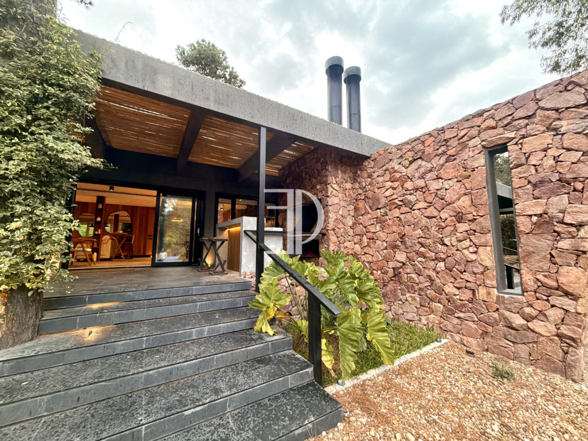 Casa ID.1503 - CASA EN VENTA EN BARRIO CERRADO