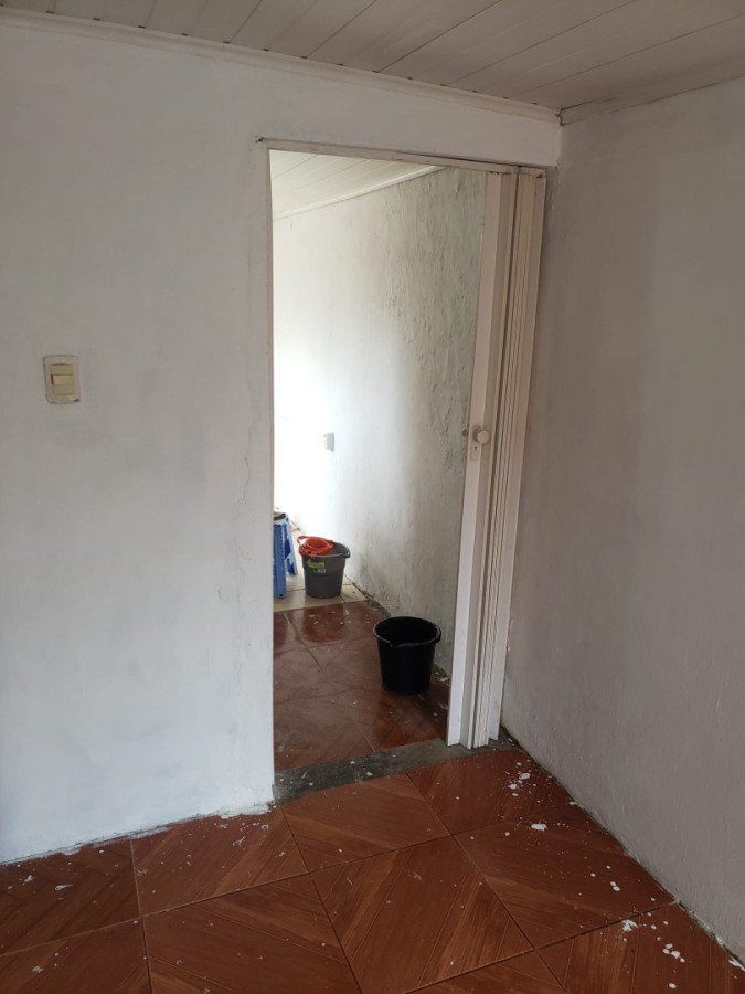 Casa ID.307 - CONJUNTO DE CASA Y APTOS. EN VENTA, CON RENTA