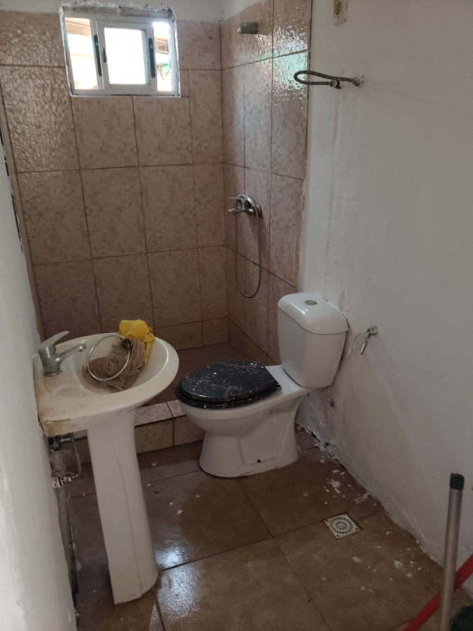 Casa ID.307 - CONJUNTO DE CASA Y APTOS. EN VENTA, CON RENTA