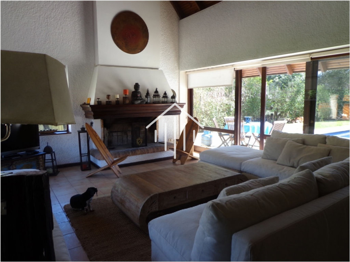 Casa ID.8 - ALQUILER Y VENTA DE CASA PUNTA DEL ESTE, zona LUGANO