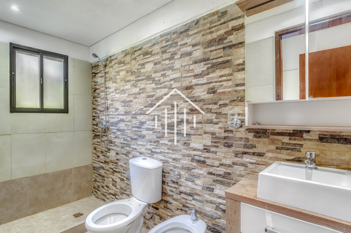 Casa ID.11 - CASA EN VENTA EN LAGUNA DEL SAUCE