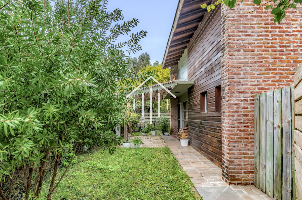 Casa ID.9 - VENTA CASA EN PIRIAPOLIS, PLAYA GRANDE