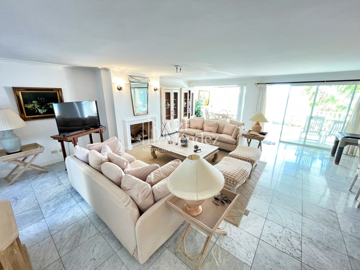 Apartamento ID.1516 - VENTA DE APARTAMENTO EN PUNTA DEL ESTE, zona PUERTO