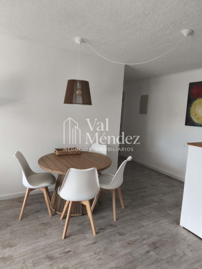 Apartamento ID.855 - Apartamento en venta-PUNTA DEL ESTE zona BRAVA