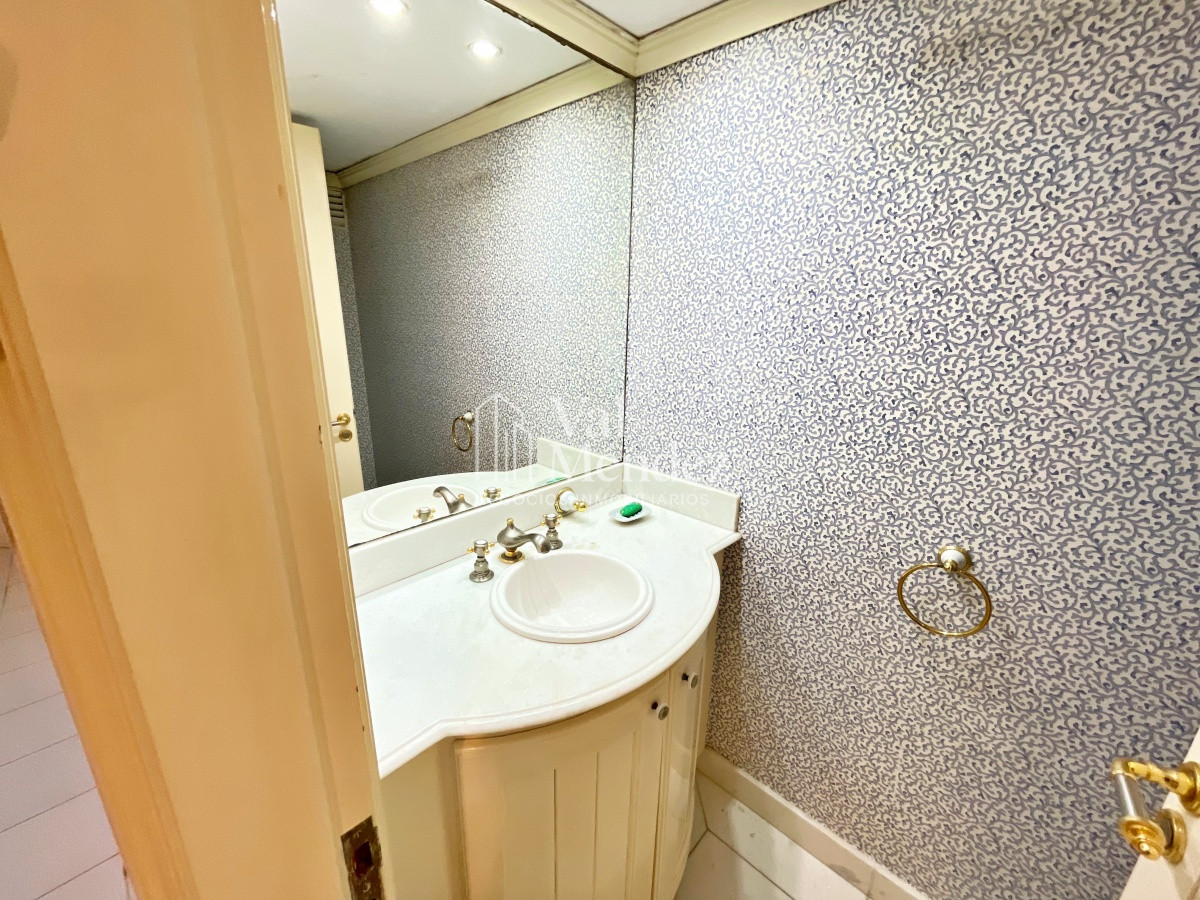 Apartamento ID.1516 - VENTA DE APARTAMENTO EN PUNTA DEL ESTE, zona PUERTO