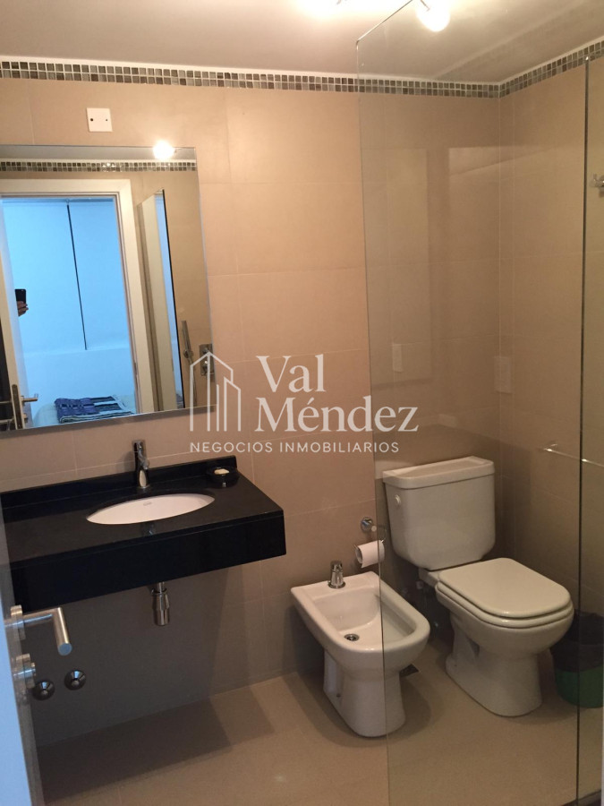 Apartamento ID.1080 - ALQUILER DE APARTAMENTO EN PUNTA DEL ESTE zona BRAVA