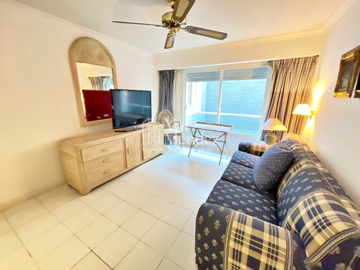 Apartamento ID.1516 - VENTA DE APARTAMENTO EN PUNTA DEL ESTE, zona PUERTO