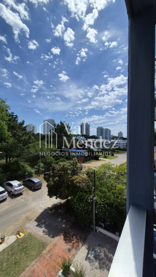 Apartamento ID.41 - Apartamento en alquiler 2 dorm PUNTA DEL ESTE zona AIDY GRILL