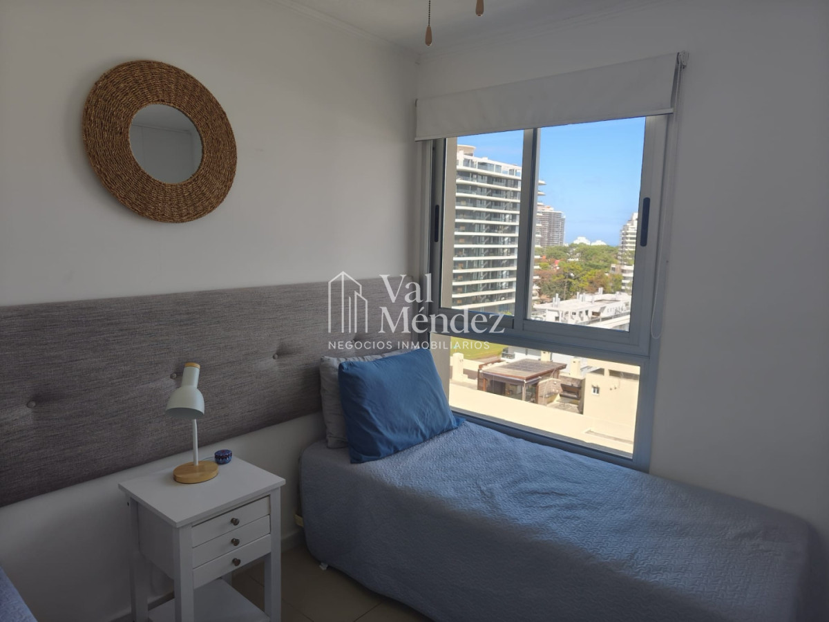 Apartamento ID.855 - Apartamento en venta-PUNTA DEL ESTE zona BRAVA