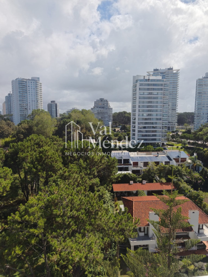 Apartamento ID.855 - Apartamento en venta-PUNTA DEL ESTE zona BRAVA