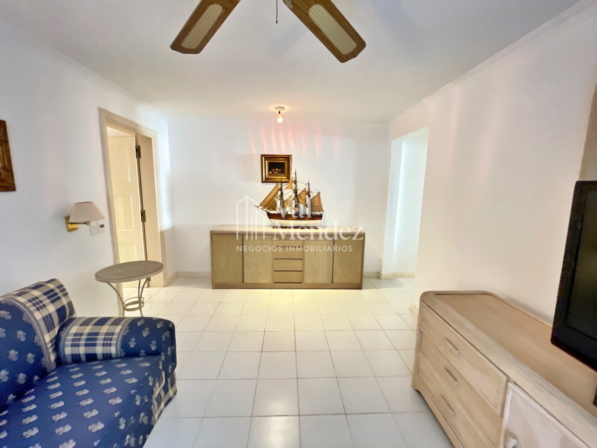 Apartamento ID.1516 - VENTA DE APARTAMENTO EN PUNTA DEL ESTE, zona PUERTO