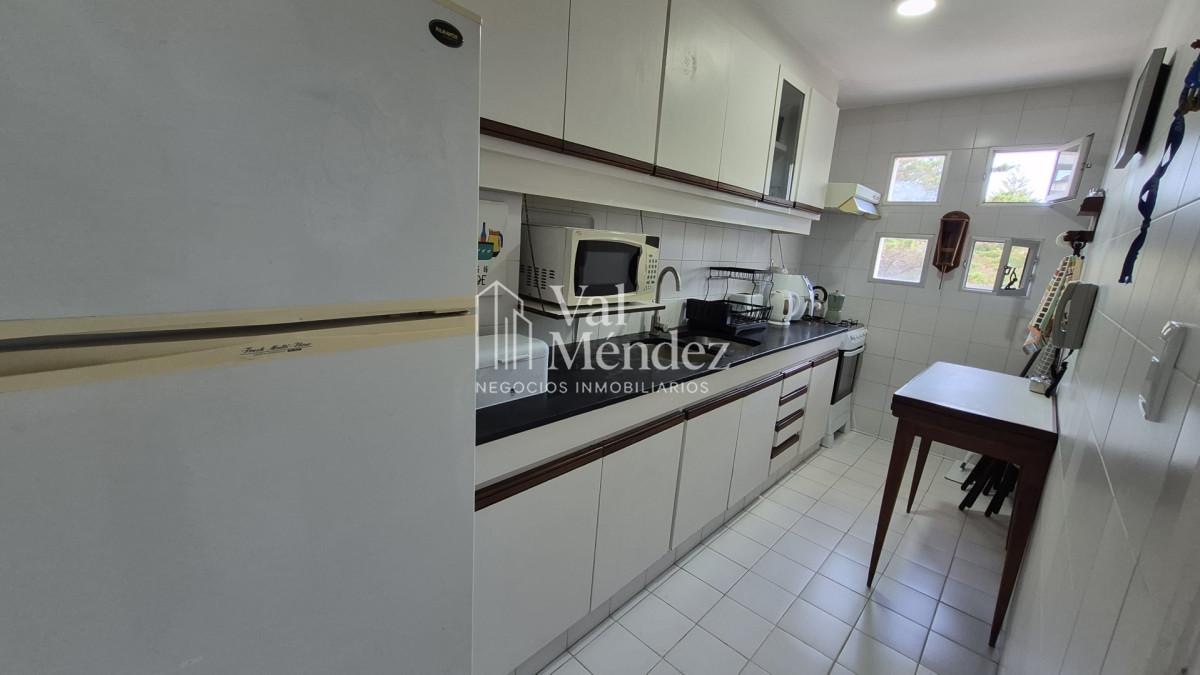 Apartamento ID.41 - Apartamento en alquiler 2 dorm PUNTA DEL ESTE zona AIDY GRILL