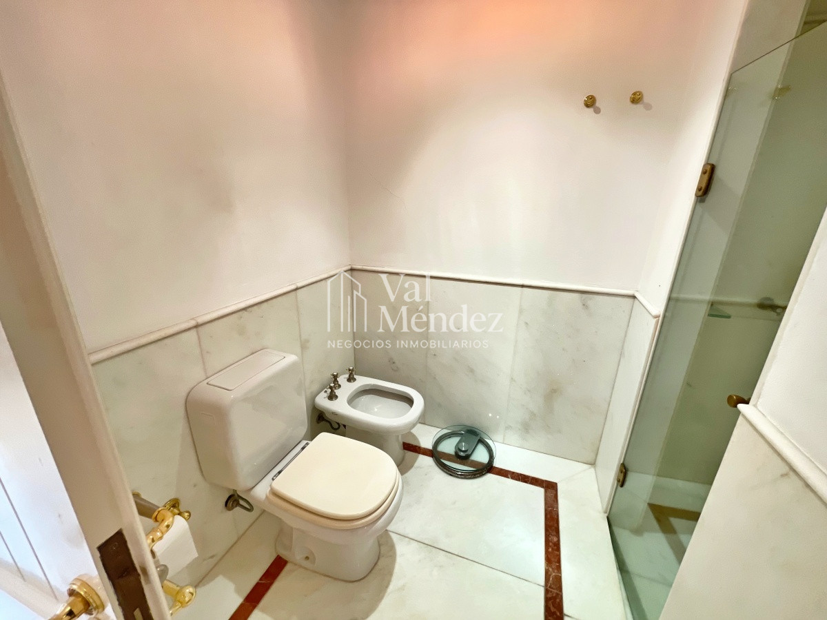 Apartamento ID.1516 - VENTA DE APARTAMENTO EN PUNTA DEL ESTE, zona PUERTO