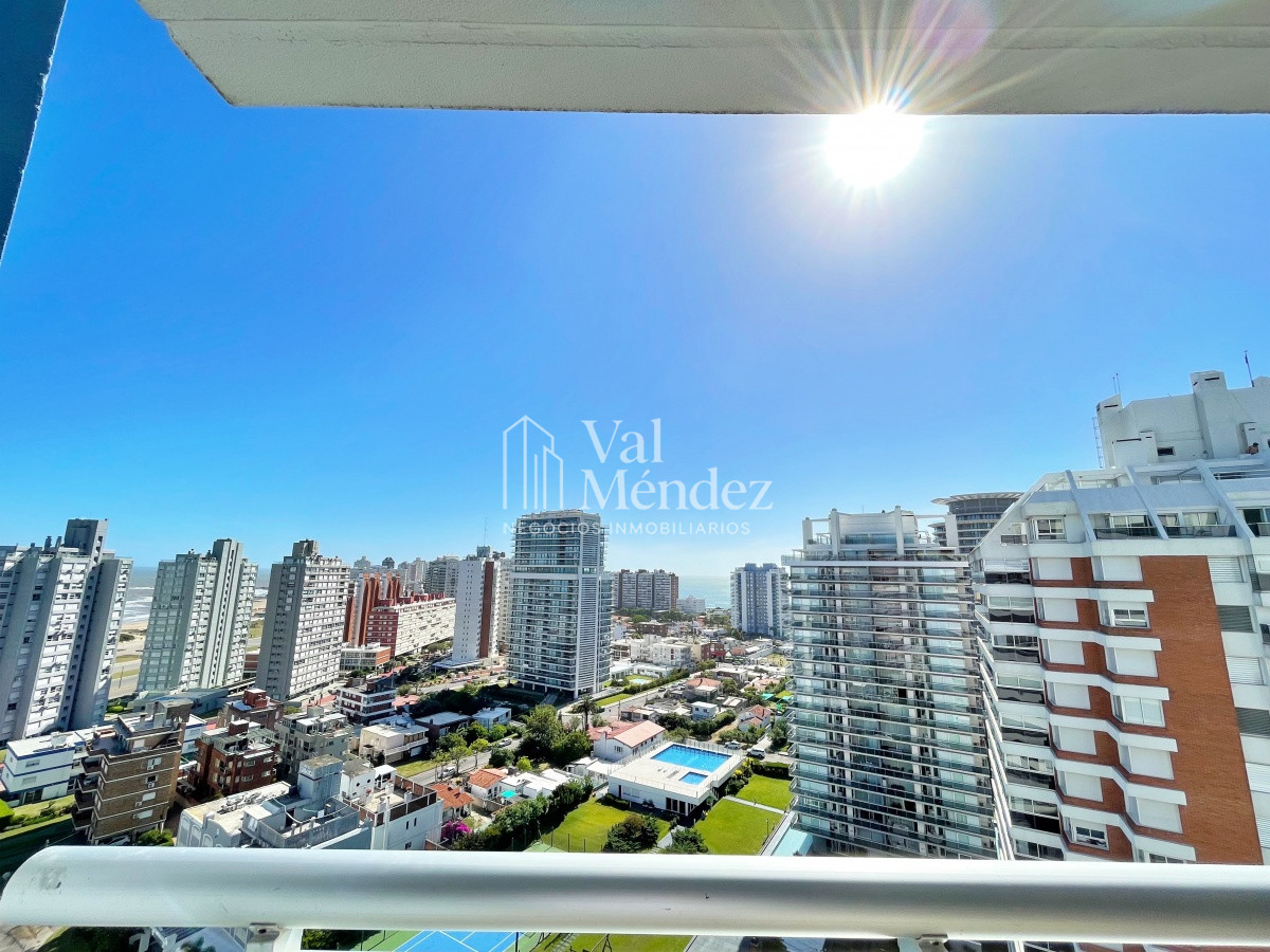 Apartamento ID.1271 - Apartamento Torre con servicios en PUNTA DEL ESTE zona BRAVA