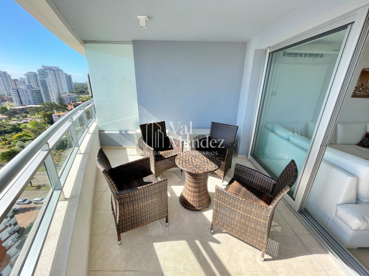 Apartamento ID.1271 - Apartamento Torre con servicios en PUNTA DEL ESTE zona BRAVA