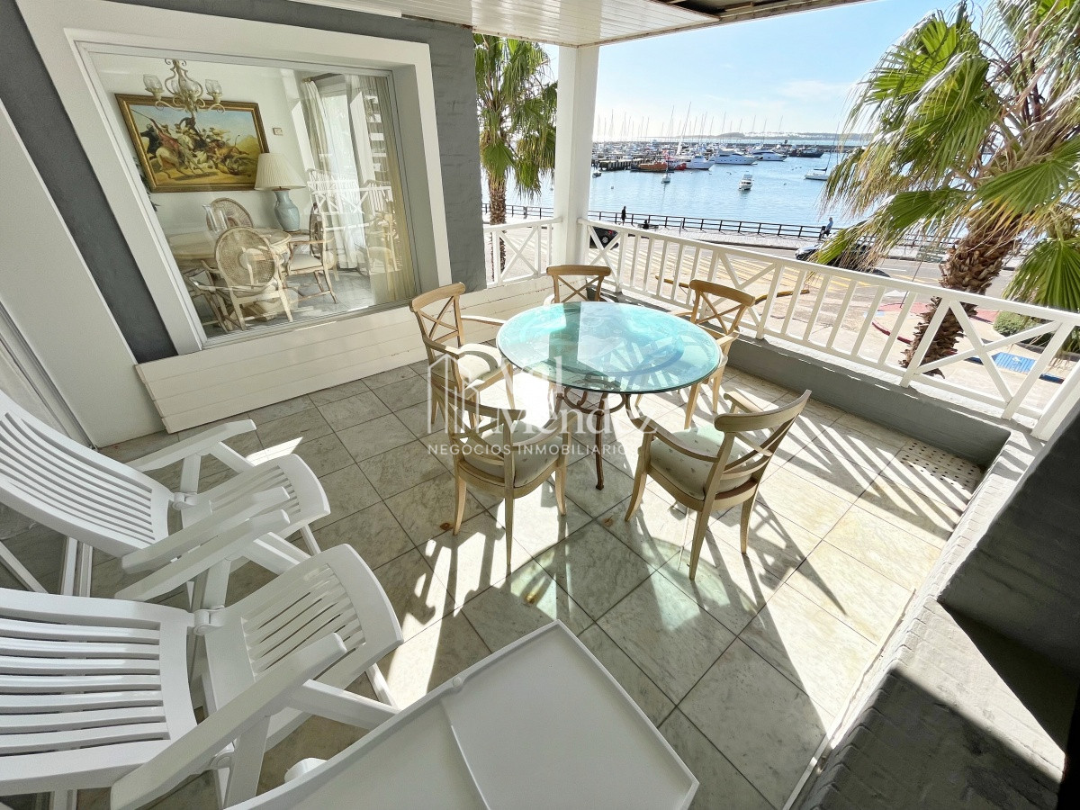 Apartamento ID.1516 - VENTA DE APARTAMENTO EN PUNTA DEL ESTE, zona PUERTO