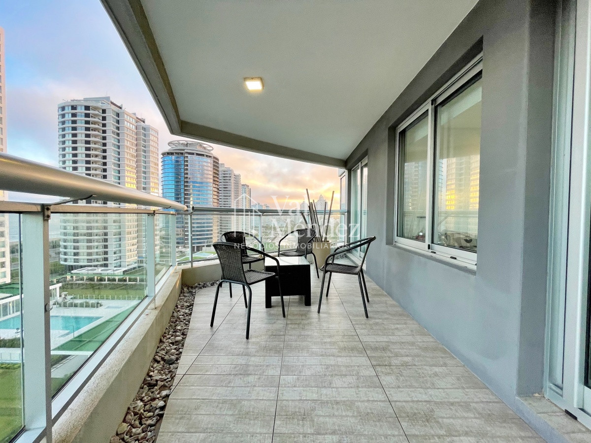 Apartamento ID.1466 - Apto en Torre Look en alquiler de temporada - PUNTA DEL ESTE zona BRAVA
