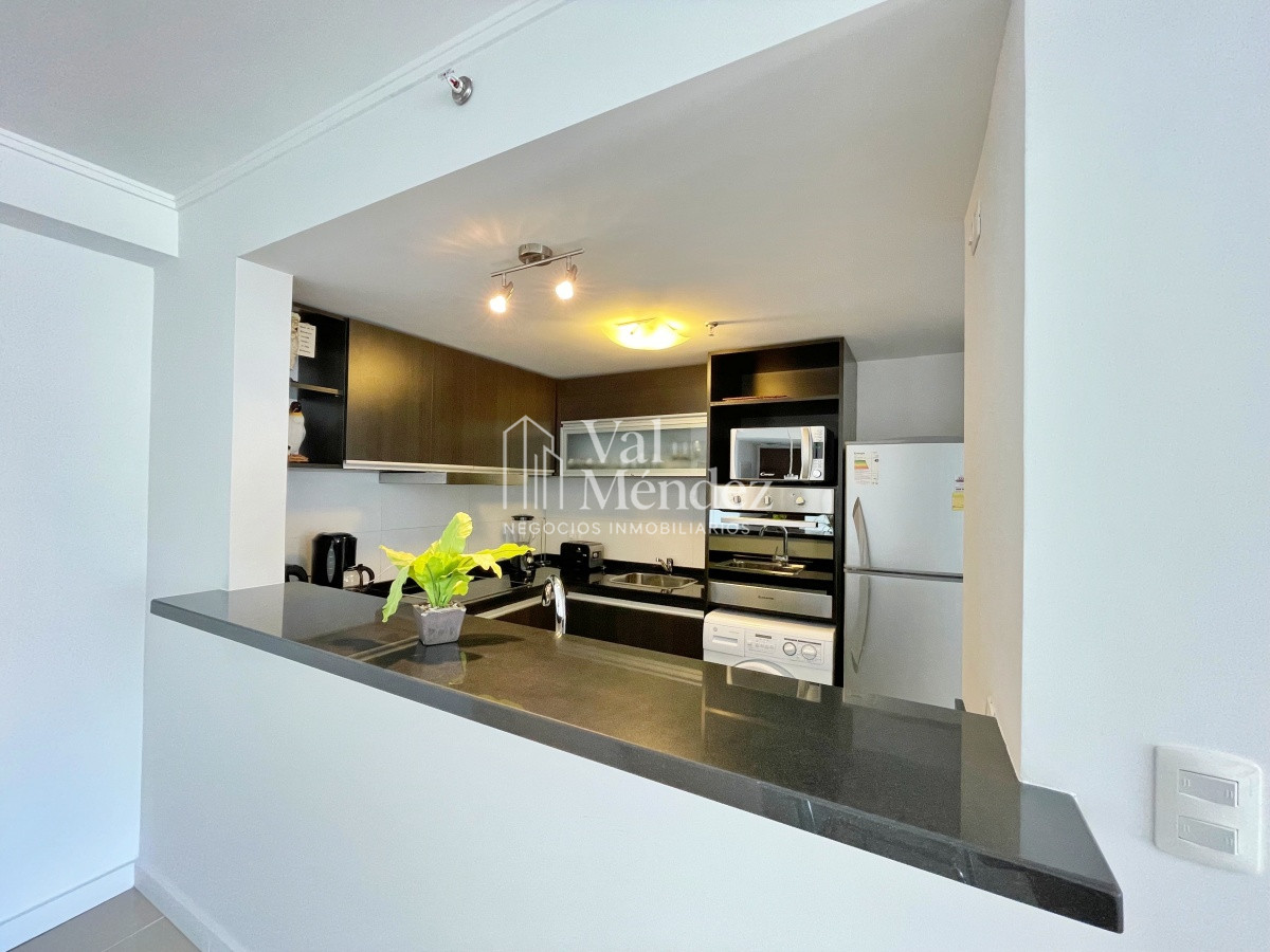 Apartamento ID.1271 - Apartamento Torre con servicios en PUNTA DEL ESTE zona BRAVA