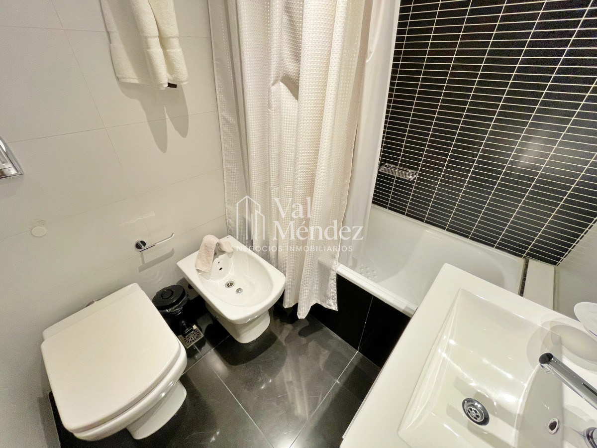 Apartamento ID.1466 - Apto en Torre Look en alquiler de temporada - PUNTA DEL ESTE zona BRAVA