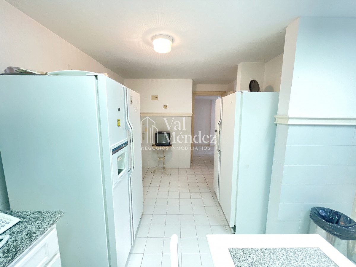 Apartamento ID.1516 - VENTA DE APARTAMENTO EN PUNTA DEL ESTE, zona PUERTO