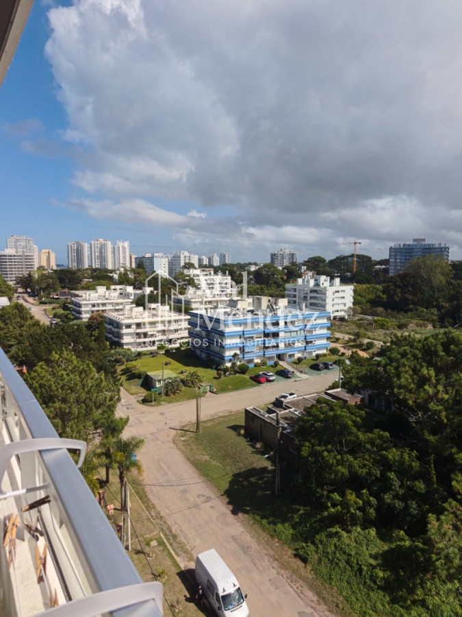 Apartamento ID.855 - Apartamento en venta-PUNTA DEL ESTE zona BRAVA
