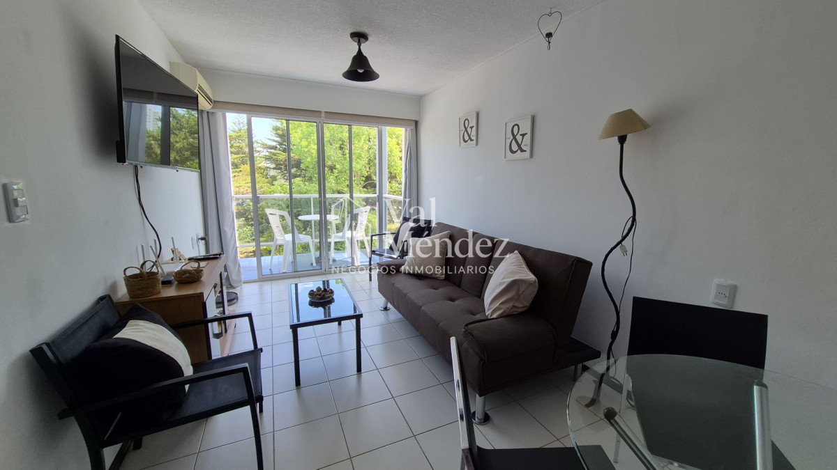 Apartamento ID.41 - Apartamento en alquiler 2 dorm PUNTA DEL ESTE zona AIDY GRILL