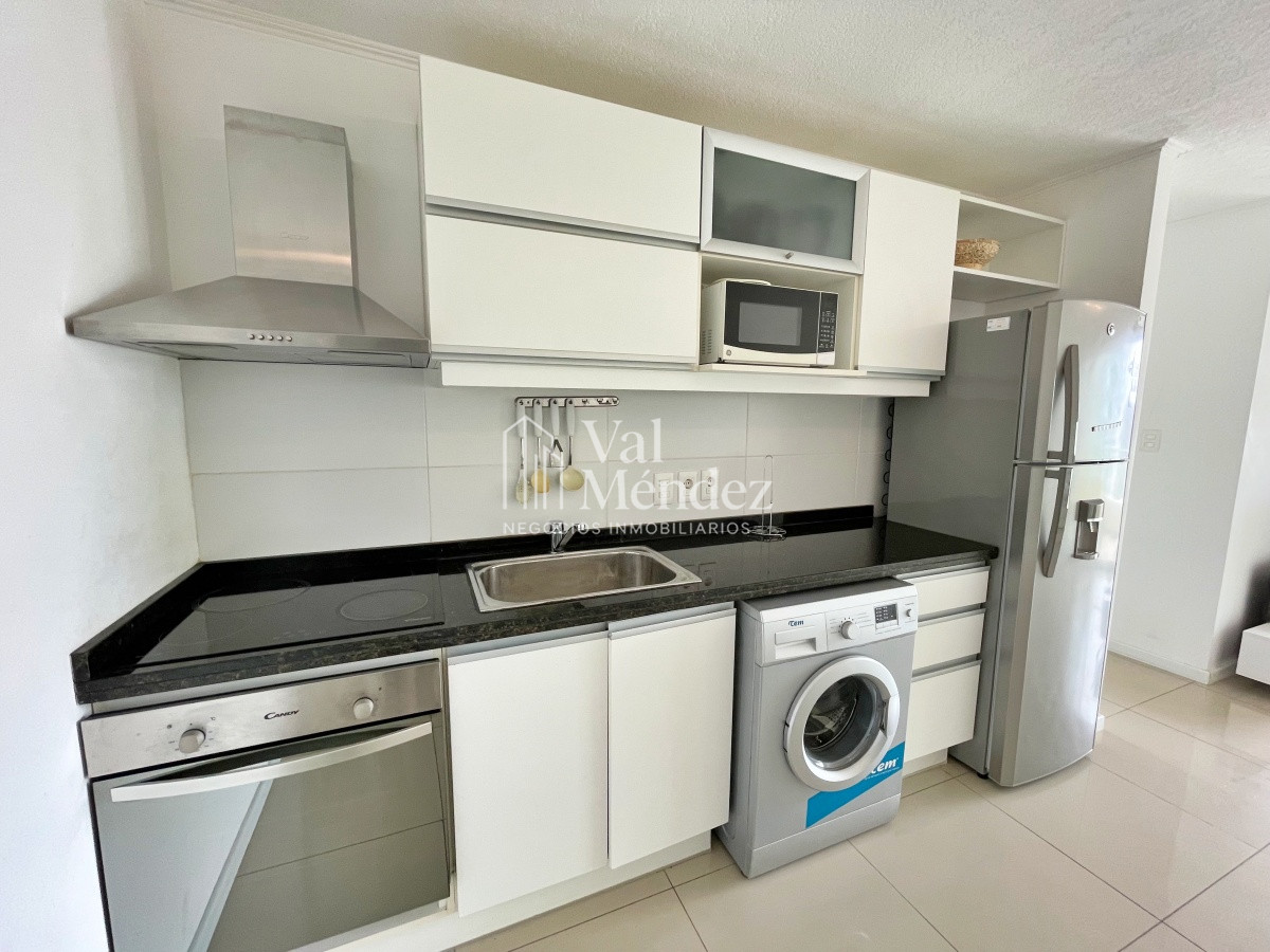 Apartamento ID.855 - Apartamento en venta-PUNTA DEL ESTE zona BRAVA