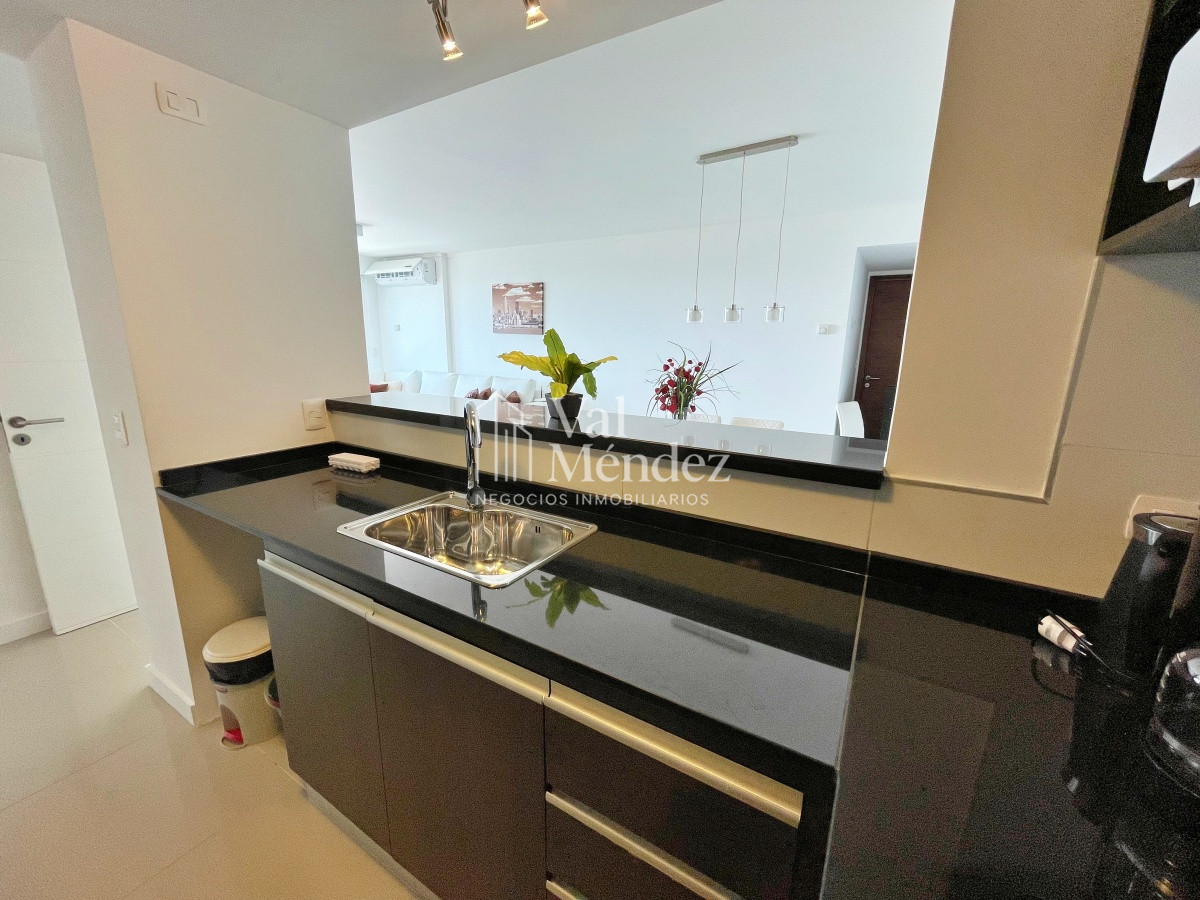 Apartamento ID.1271 - Apartamento Torre con servicios en PUNTA DEL ESTE zona BRAVA