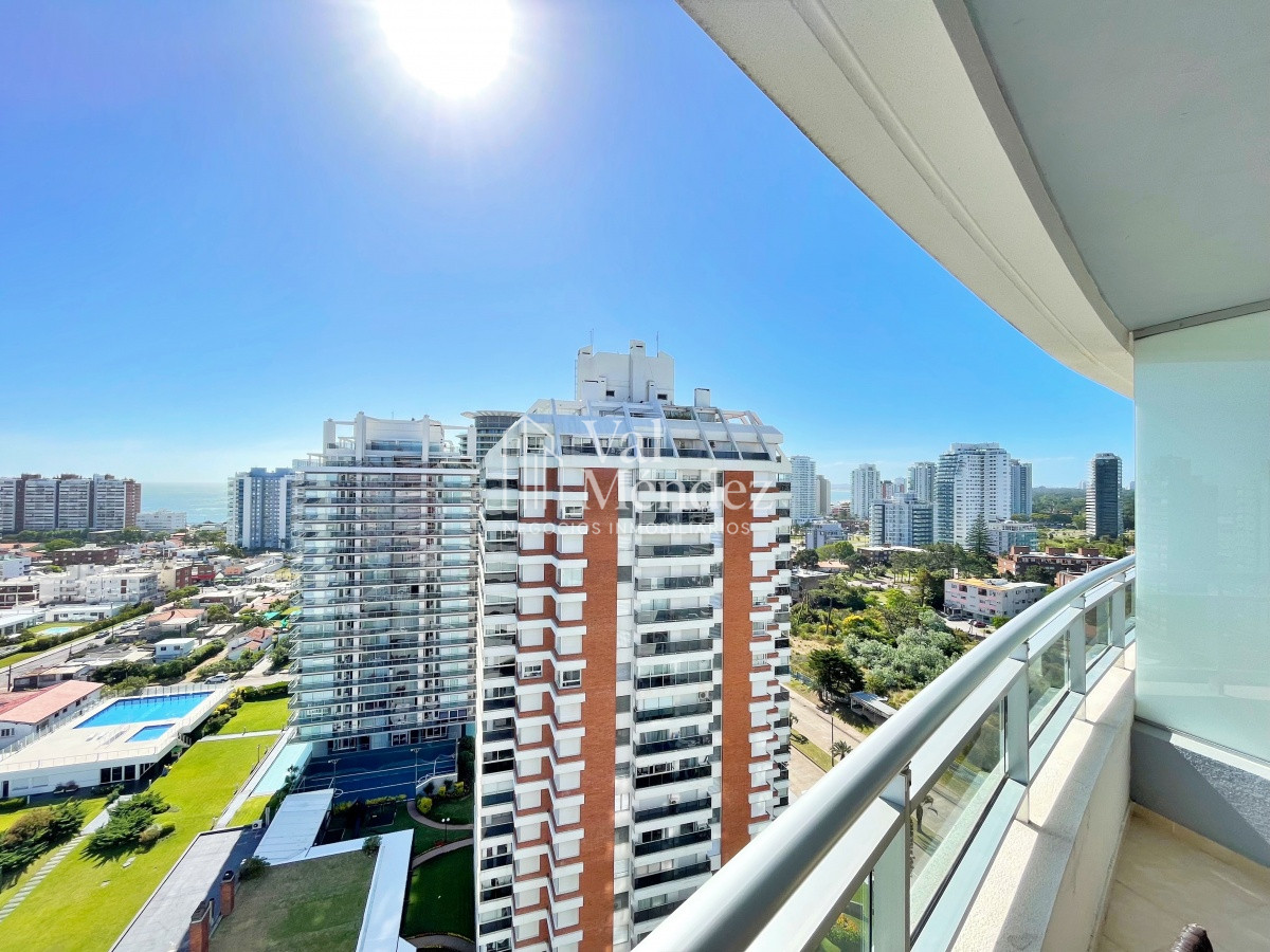Apartamento ID.1271 - Apartamento Torre con servicios en PUNTA DEL ESTE zona BRAVA
