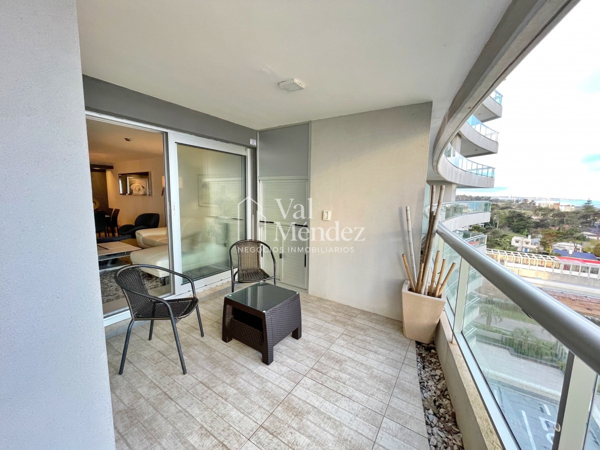 Apartamento ID.1466 - Apto en Torre Look en alquiler de temporada - PUNTA DEL ESTE zona BRAVA