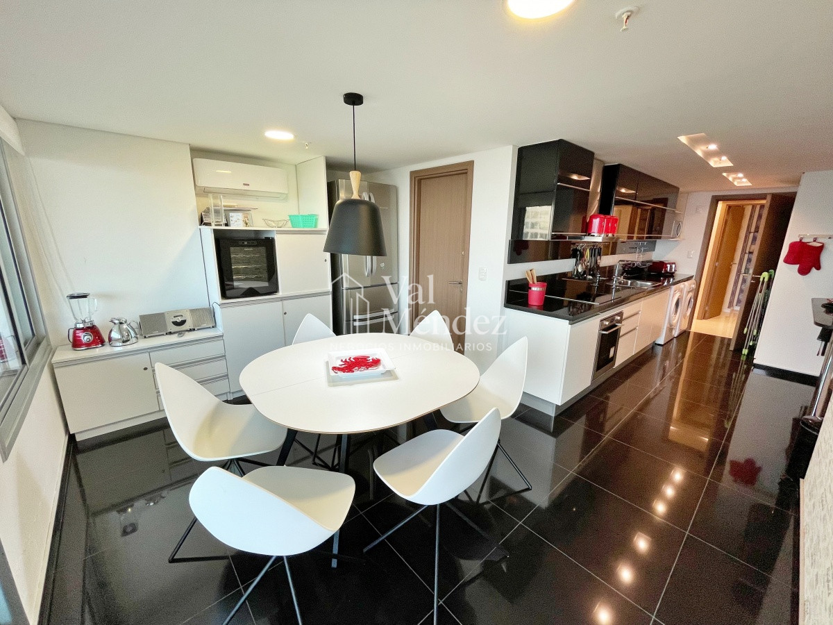 Apartamento ID.1466 - Apto en Torre Look en alquiler de temporada - PUNTA DEL ESTE zona BRAVA