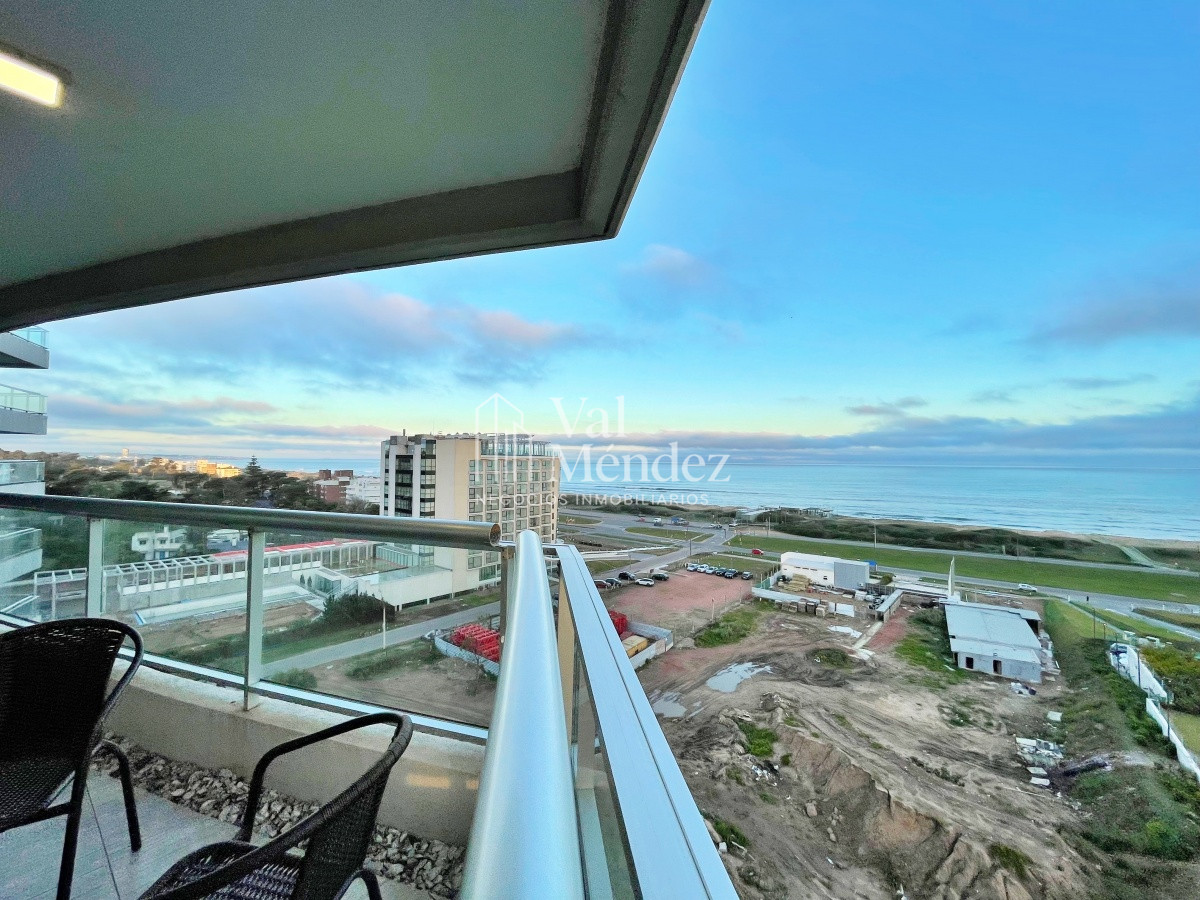 Apartamento ID.1466 - Apto en Torre Look en alquiler de temporada - PUNTA DEL ESTE zona BRAVA
