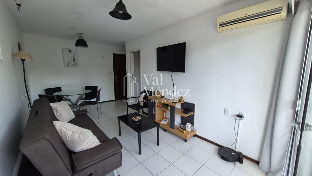 Apartamento ID.41 - Apartamento en alquiler 2 dorm PUNTA DEL ESTE zona AIDY GRILL