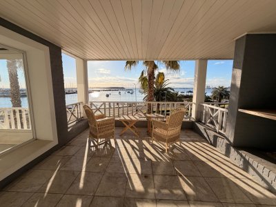 VENTA DE APARTAMENTO EN PUNTA DEL ESTE, zona PUERTO