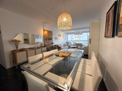 APARTAMENTO EN VENTA EN PUNTA DEL ESTE, PENINSULA