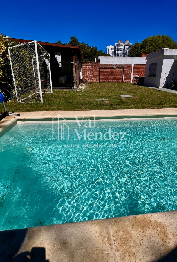 Casa ID.823 - CASA EN ALQUILER, PUNTA DEL ESTE zona San Rafael