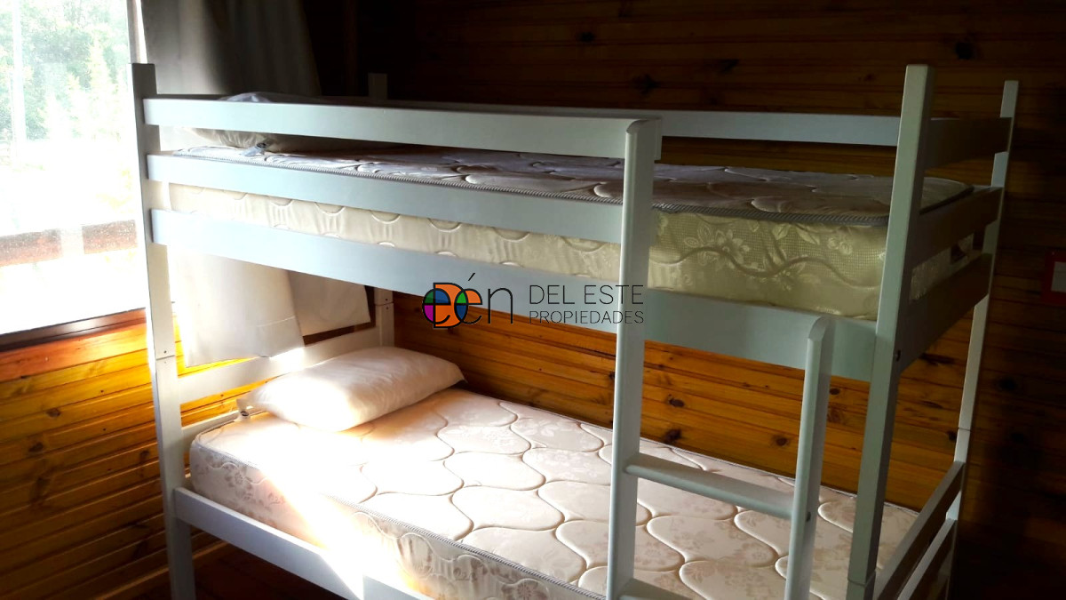 Casa ID.11 -   Complejo en Ocean Park de 4 cabañas con piscina, cancha de futbol y juego para niños
