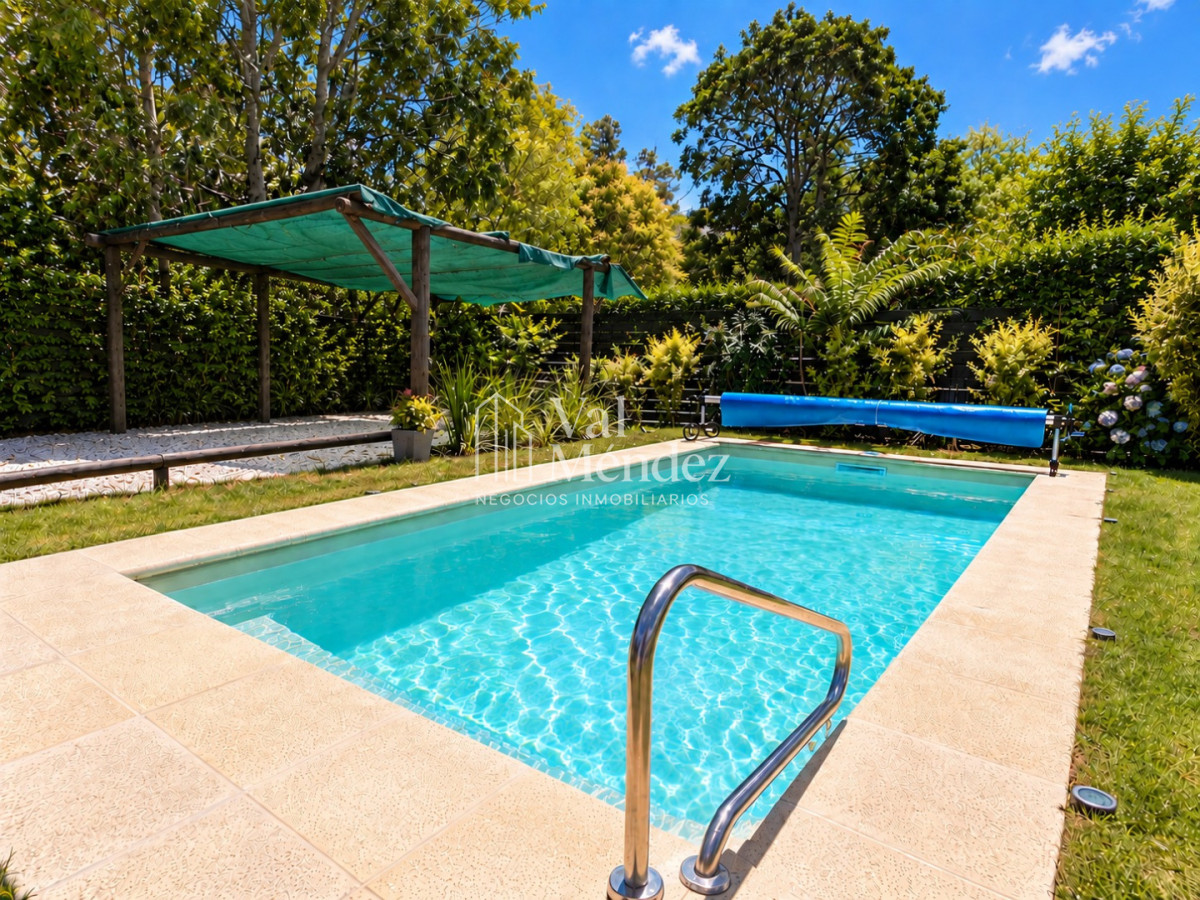 Casa ID.823 - CASA EN ALQUILER, PUNTA DEL ESTE zona San Rafael