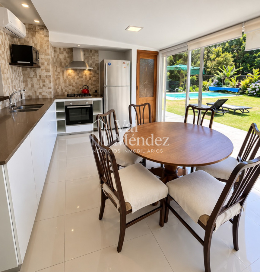 Casa ID.823 - CASA EN ALQUILER, PUNTA DEL ESTE zona San Rafael