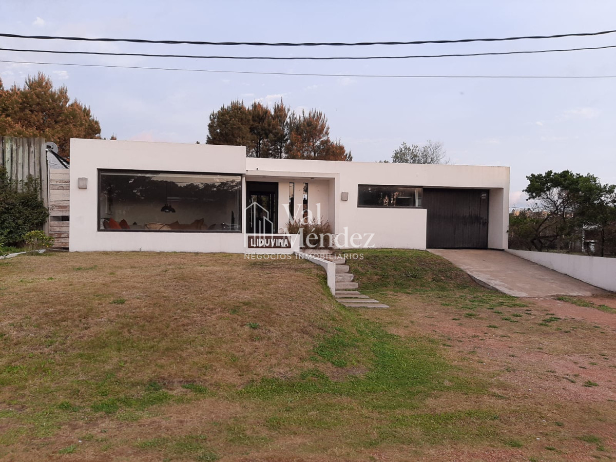 Casa ID.1066 - PUNTA DEL ESTE, zona TIO TOM 