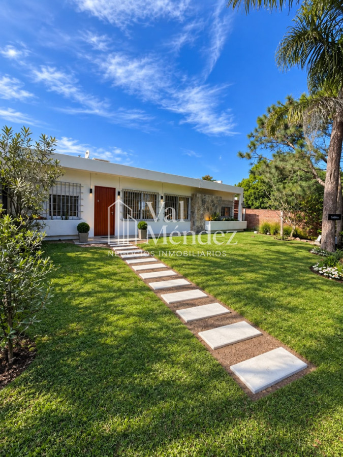 Casa ID.823 - CASA EN ALQUILER, PUNTA DEL ESTE zona San Rafael