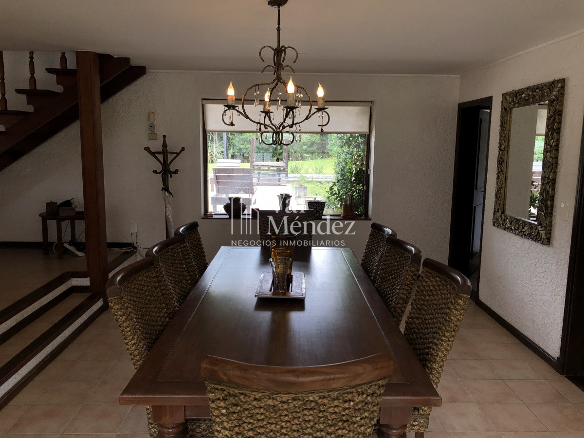 Casa ID.1030 - ALQUILER Y VENTA DE CASA PUNTA DEL ESTE, zona LUGANO