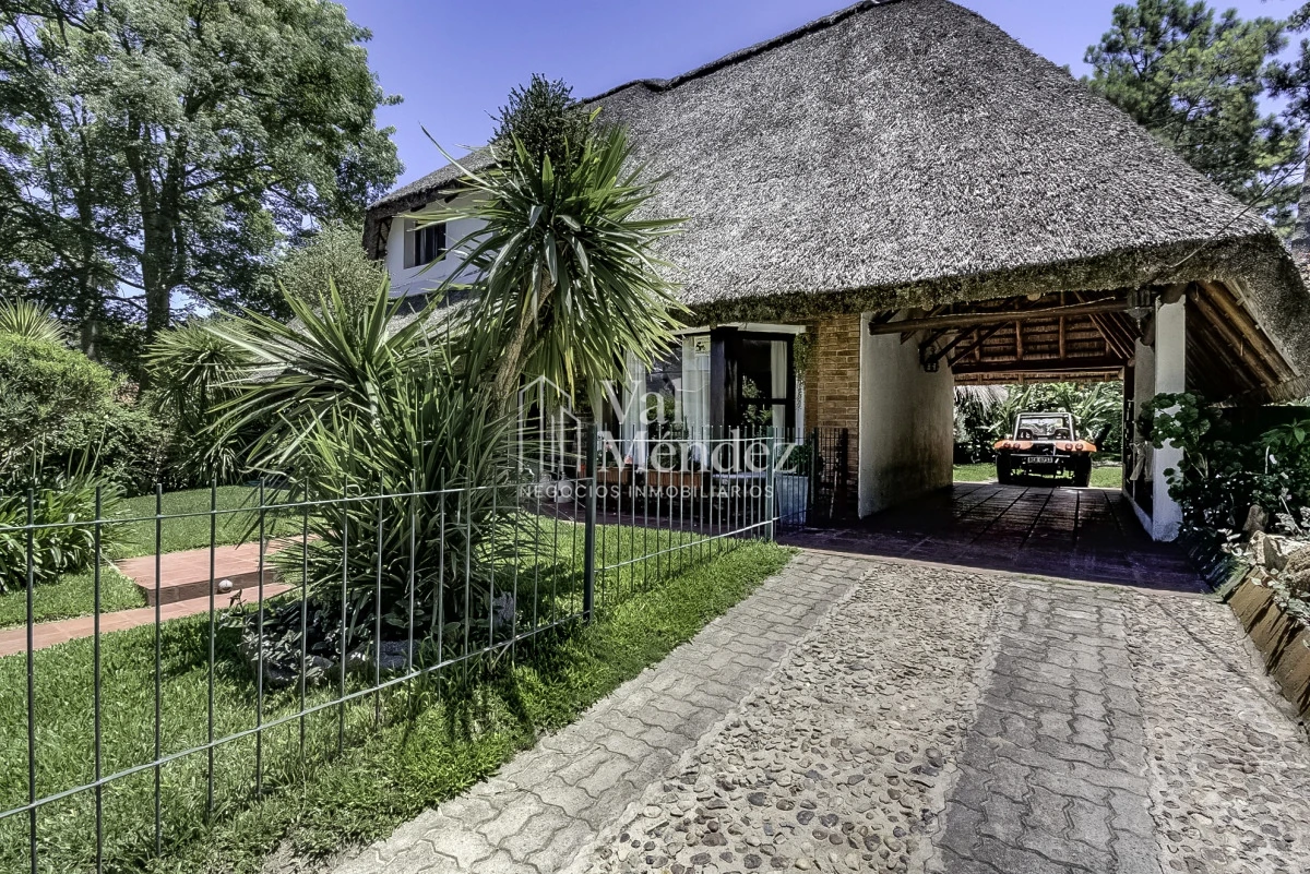 Casa ID.1 - CASA EN ALQUILER EN PUNTA DEL ESTE